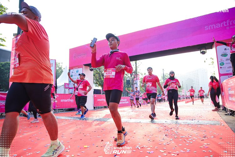 Race photo from Smartfren Run 2025 