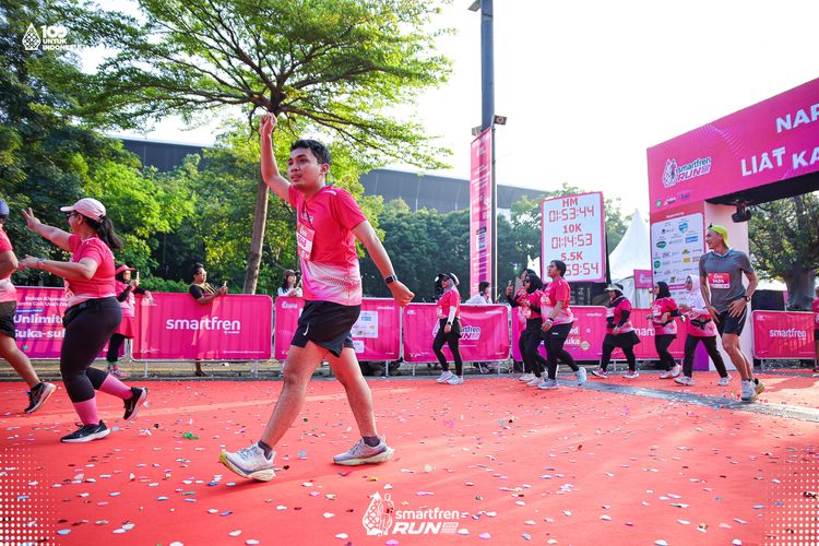 Race photo from Smartfren Run 2025 