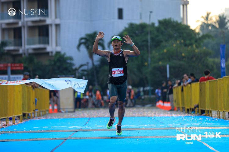 Race photo from Nu Skin Run 10K