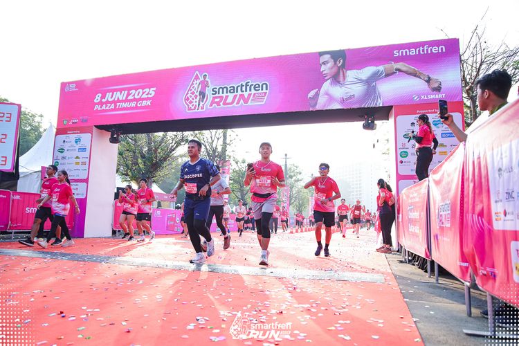 Race photo from Smartfren Run 2025 