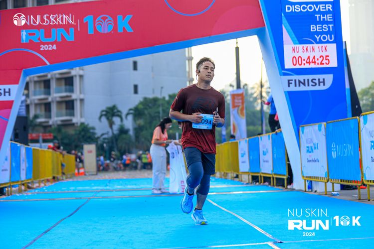 Race photo from Nu Skin Run 10K