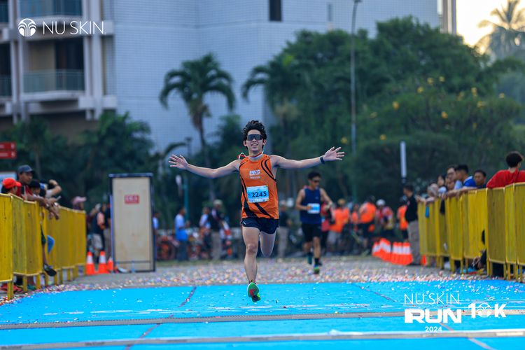 Race photo from Nu Skin Run 10K