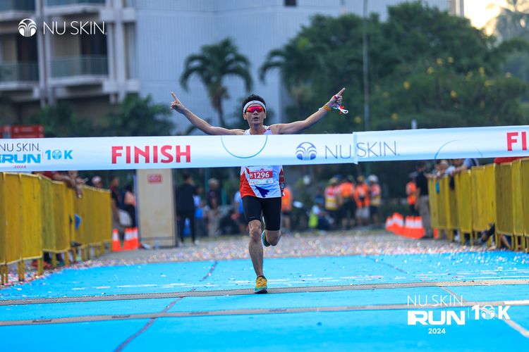 Race photo from Nu Skin Run 10K