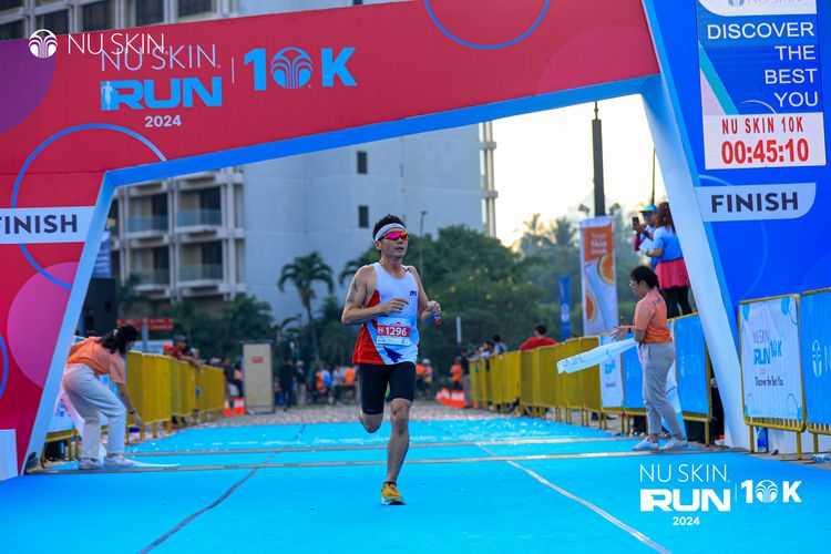 Race photo from Nu Skin Run 10K