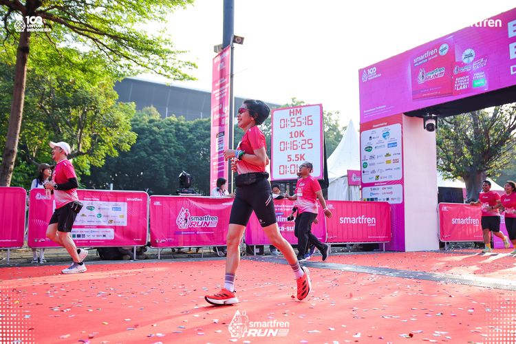 Race photo from Smartfren Run 2025 