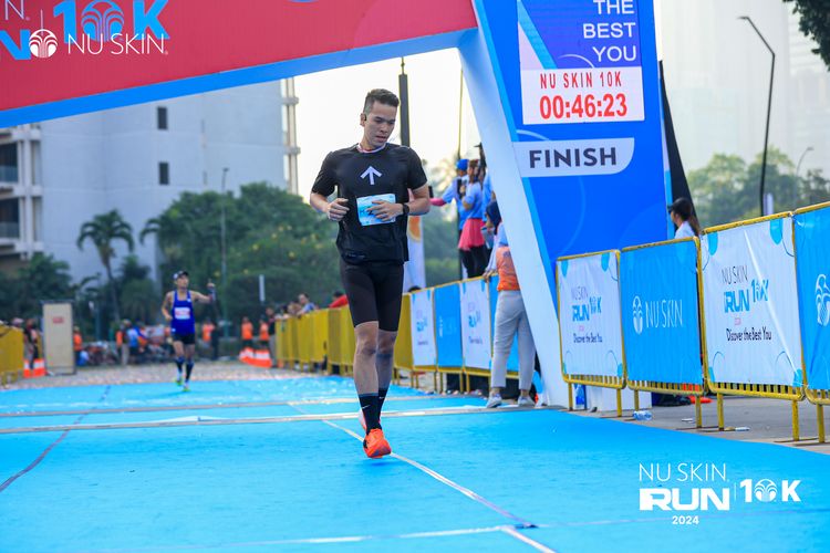 Race photo from Nu Skin Run 10K