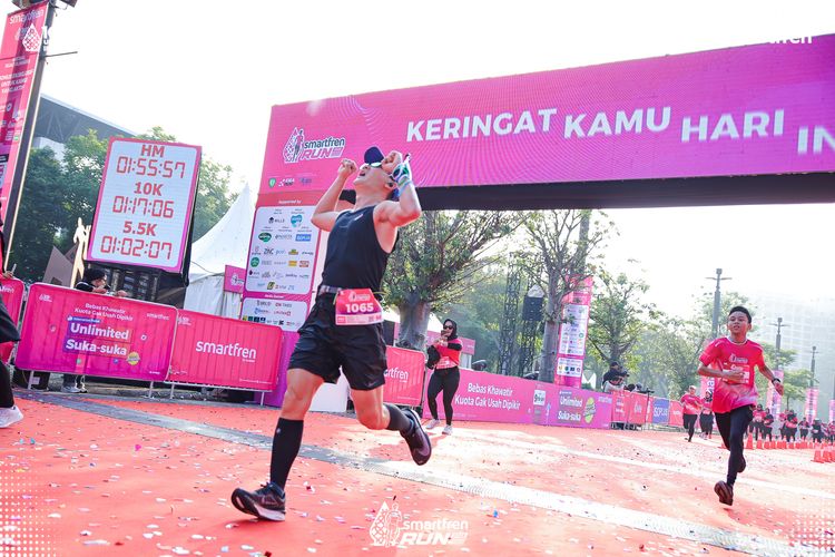 Race photo from Smartfren Run 2025 