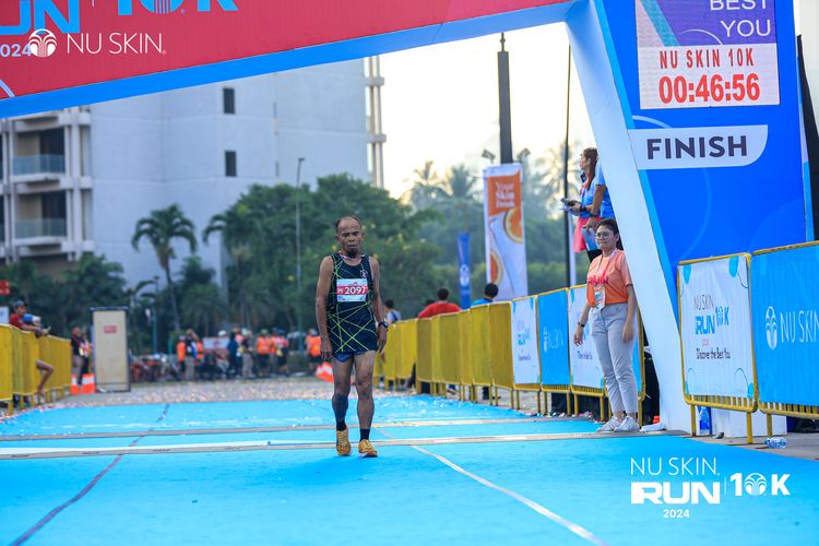 Race photo from Nu Skin Run 10K