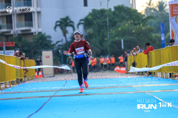 Race photo from Nu Skin Run 10K