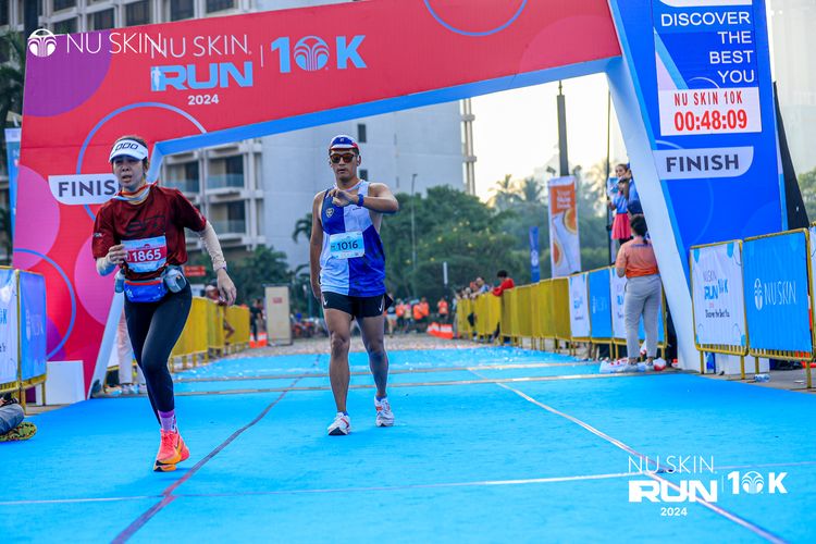 Race photo from Nu Skin Run 10K