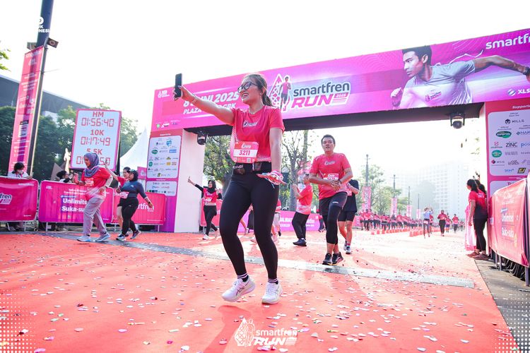 Race photo from Smartfren Run 2025 