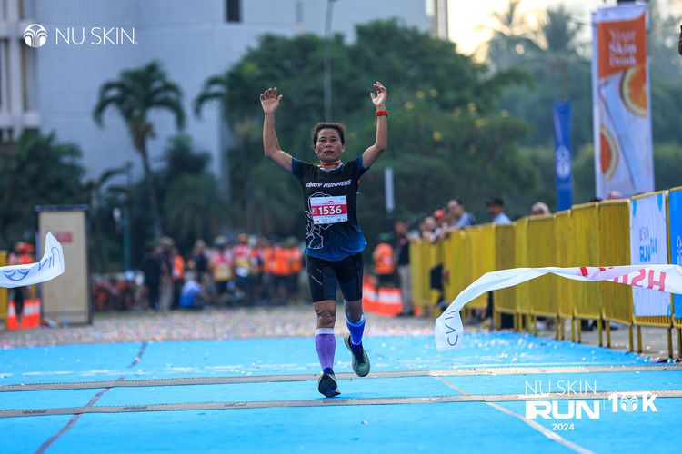 Race photo from Nu Skin Run 10K