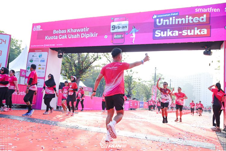 Race photo from Smartfren Run 2025 