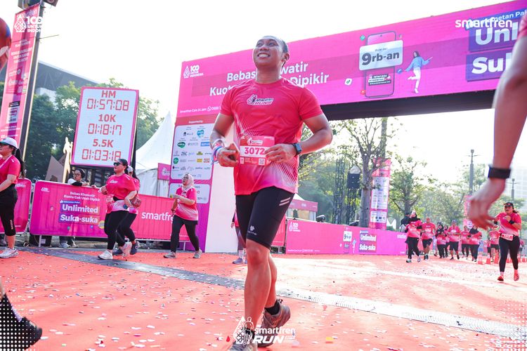 Race photo from Smartfren Run 2025 