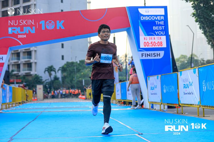 Race photo from Nu Skin Run 10K