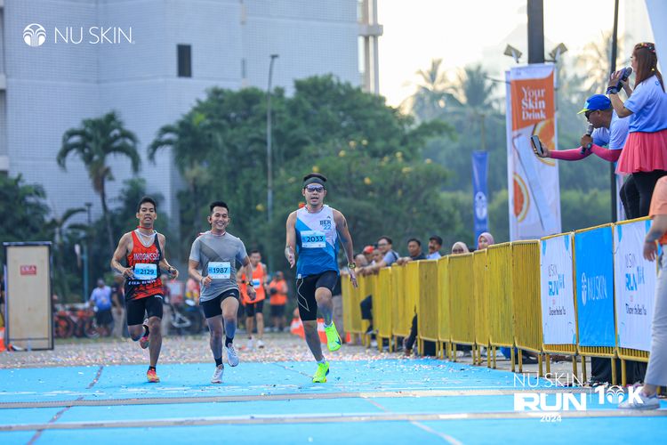 Race photo from Nu Skin Run 10K