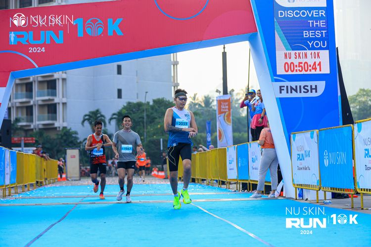 Race photo from Nu Skin Run 10K