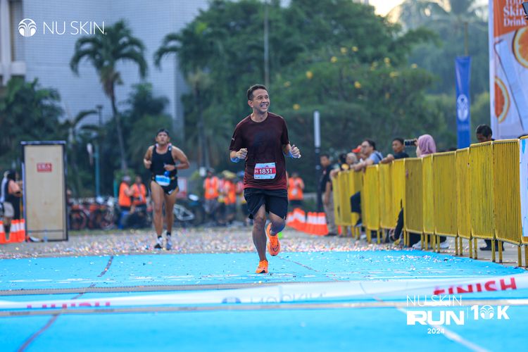 Race photo from Nu Skin Run 10K