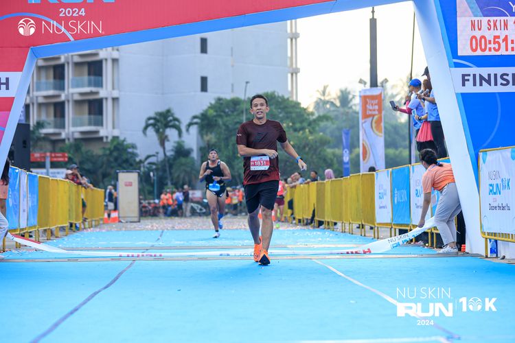Race photo from Nu Skin Run 10K