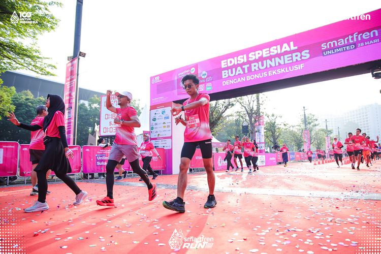 Race photo from Smartfren Run 2025 