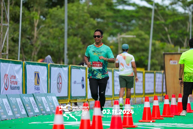 Race photo from Arutmin Borneo Run 2024