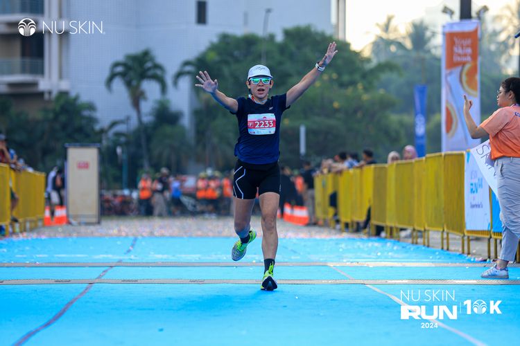 Race photo from Nu Skin Run 10K