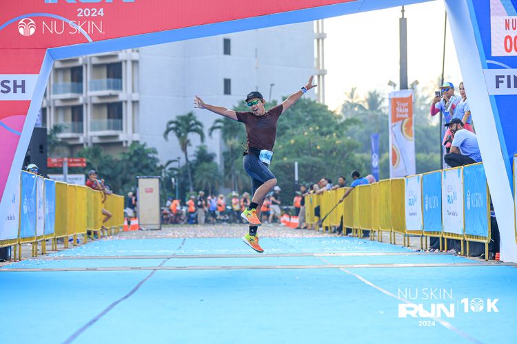 Race photo from Nu Skin Run 10K