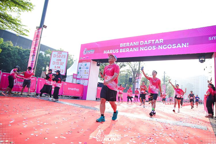 Race photo from Smartfren Run 2025 