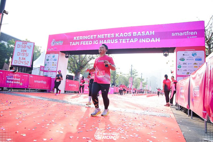 Race photo from Smartfren Run 2025 