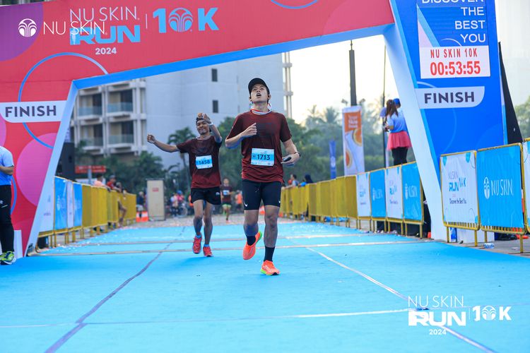 Race photo from Nu Skin Run 10K