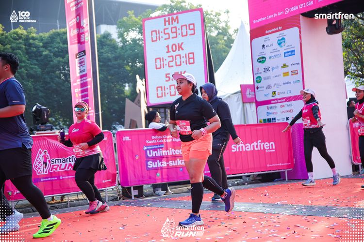 Race photo from Smartfren Run 2025 