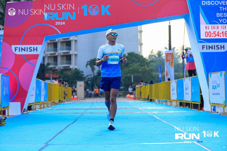 Race photo from Nu Skin Run 10K