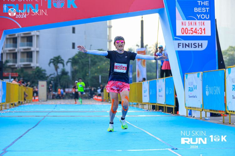 Race photo from Nu Skin Run 10K
