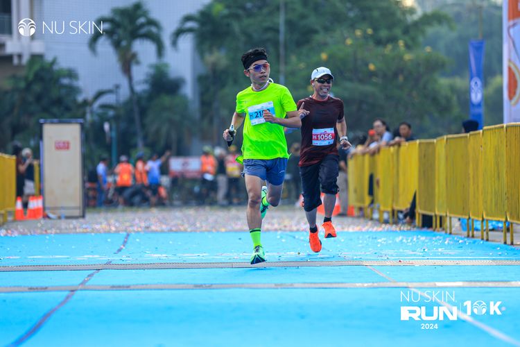 Race photo from Nu Skin Run 10K