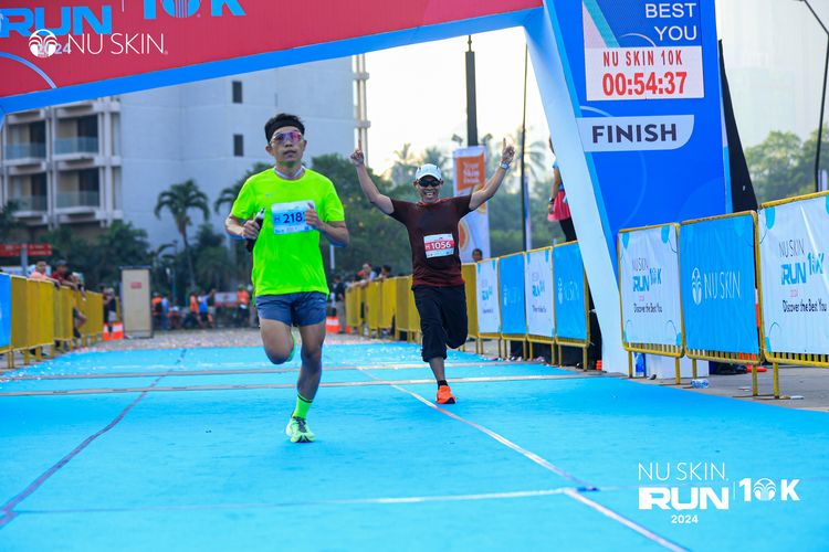 Race photo from Nu Skin Run 10K