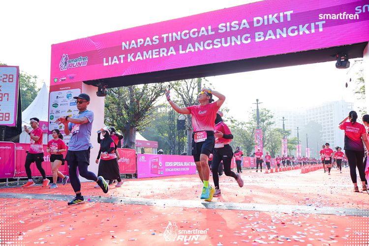 Race photo from Smartfren Run 2025 