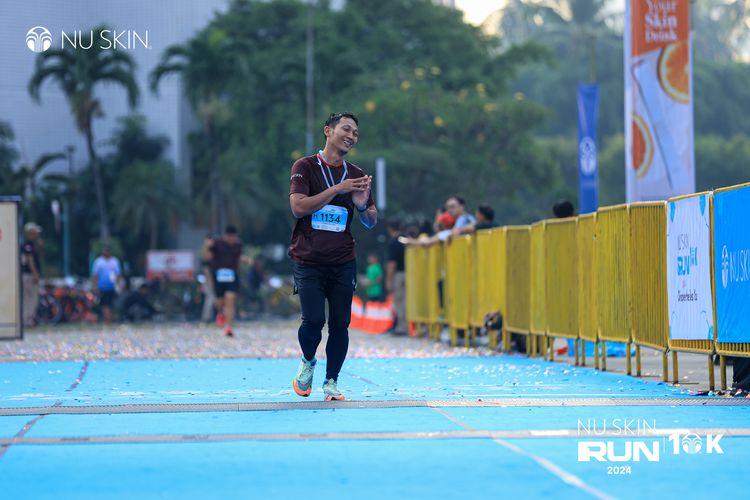 Race photo from Nu Skin Run 10K