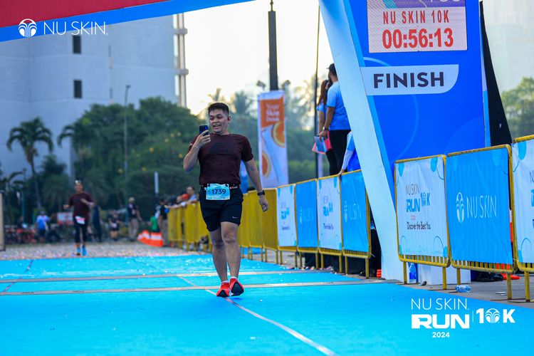 Race photo from Nu Skin Run 10K