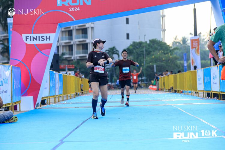 Race photo from Nu Skin Run 10K
