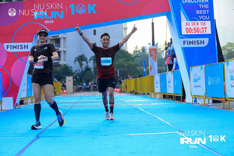 Race photo from Nu Skin Run 10K