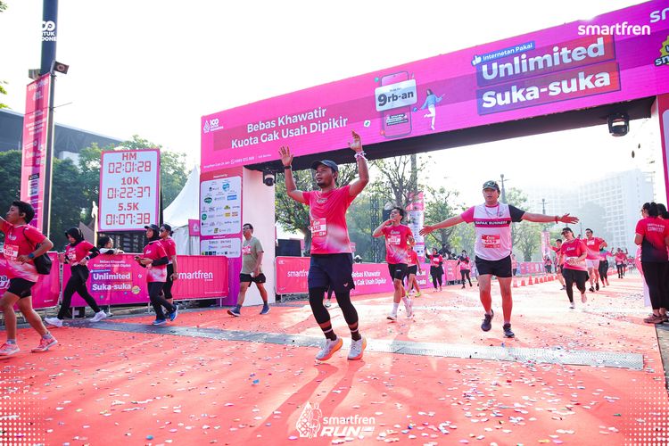 Race photo from Smartfren Run 2025 
