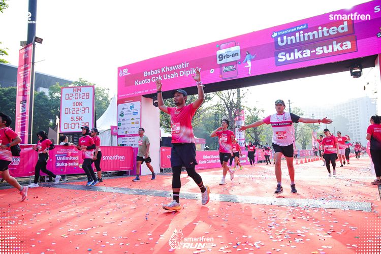 Race photo from Smartfren Run 2025 