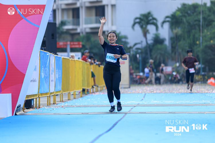 Race photo from Nu Skin Run 10K
