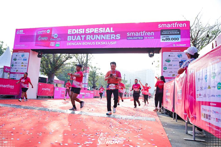 Race photo from Smartfren Run 2025 