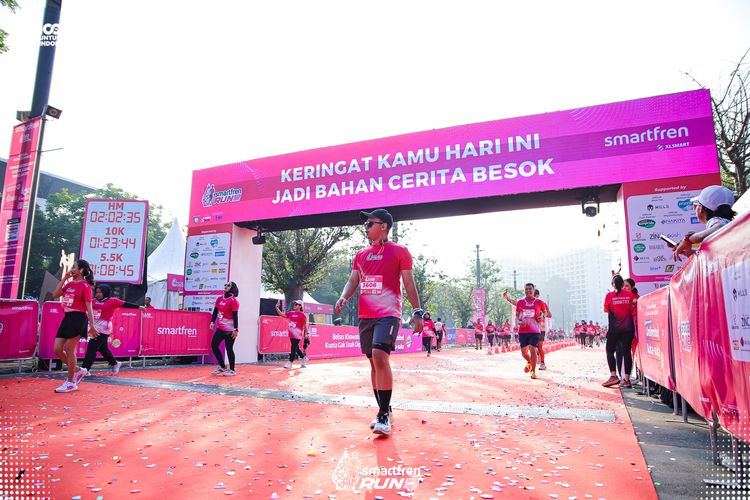 Race photo from Smartfren Run 2025 