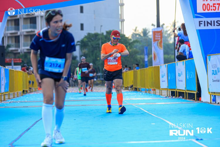 Race photo from Nu Skin Run 10K