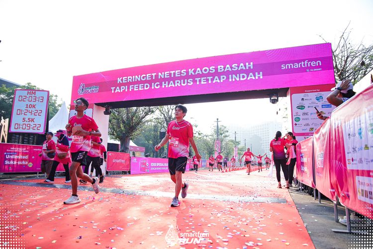 Race photo from Smartfren Run 2025 