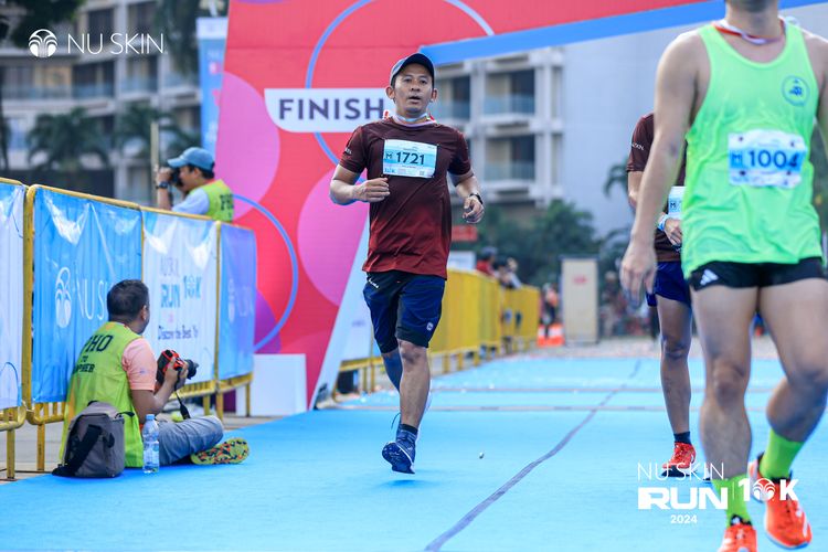Race photo from Nu Skin Run 10K
