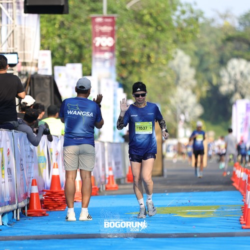 Race photo from BOGORUN 2026