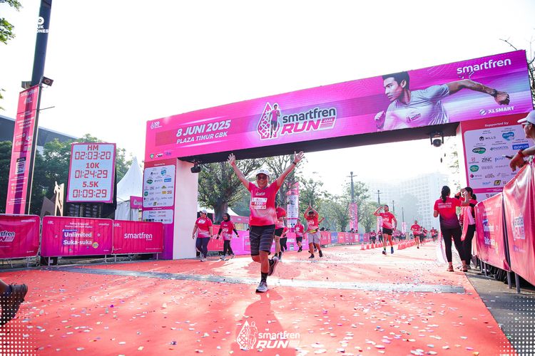 Race photo from Smartfren Run 2025 
